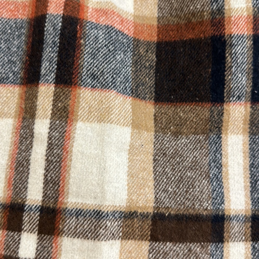 plaid skirt - Picture 3 of 8
